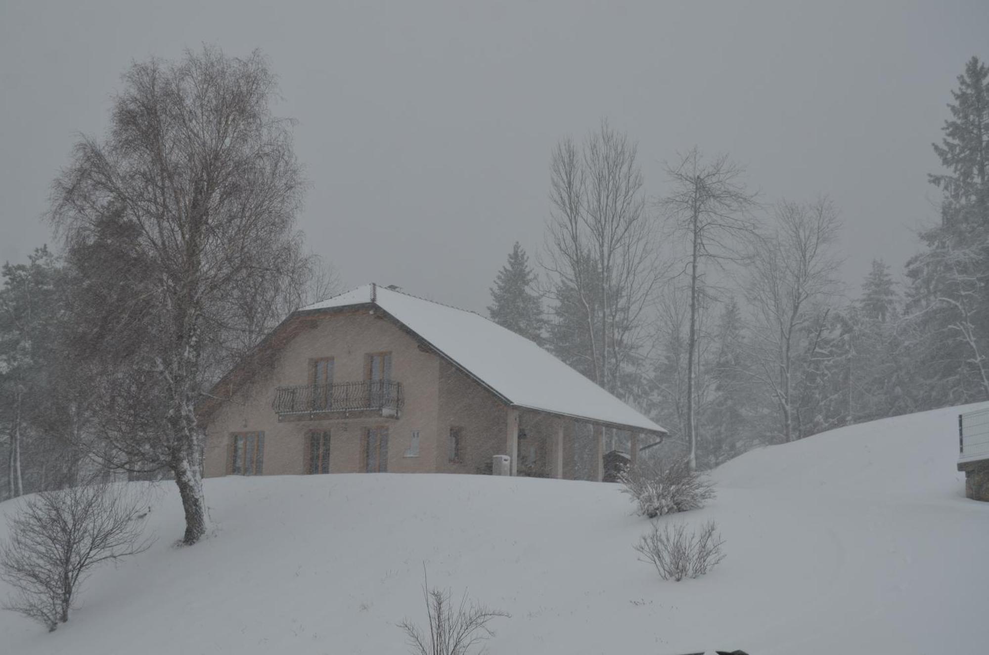 Holiday Home With Hot Tub And Sauna Sabina Rovte Eksteriør bilde