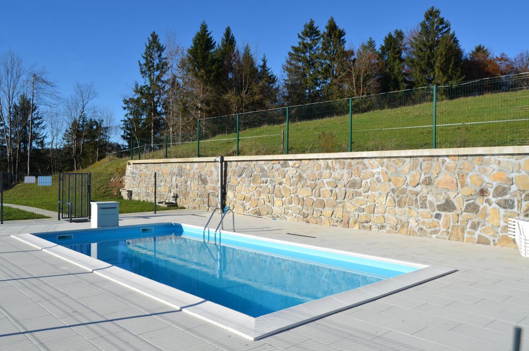 Holiday Home With Hot Tub And Sauna Sabina Rovte Eksteriør bilde